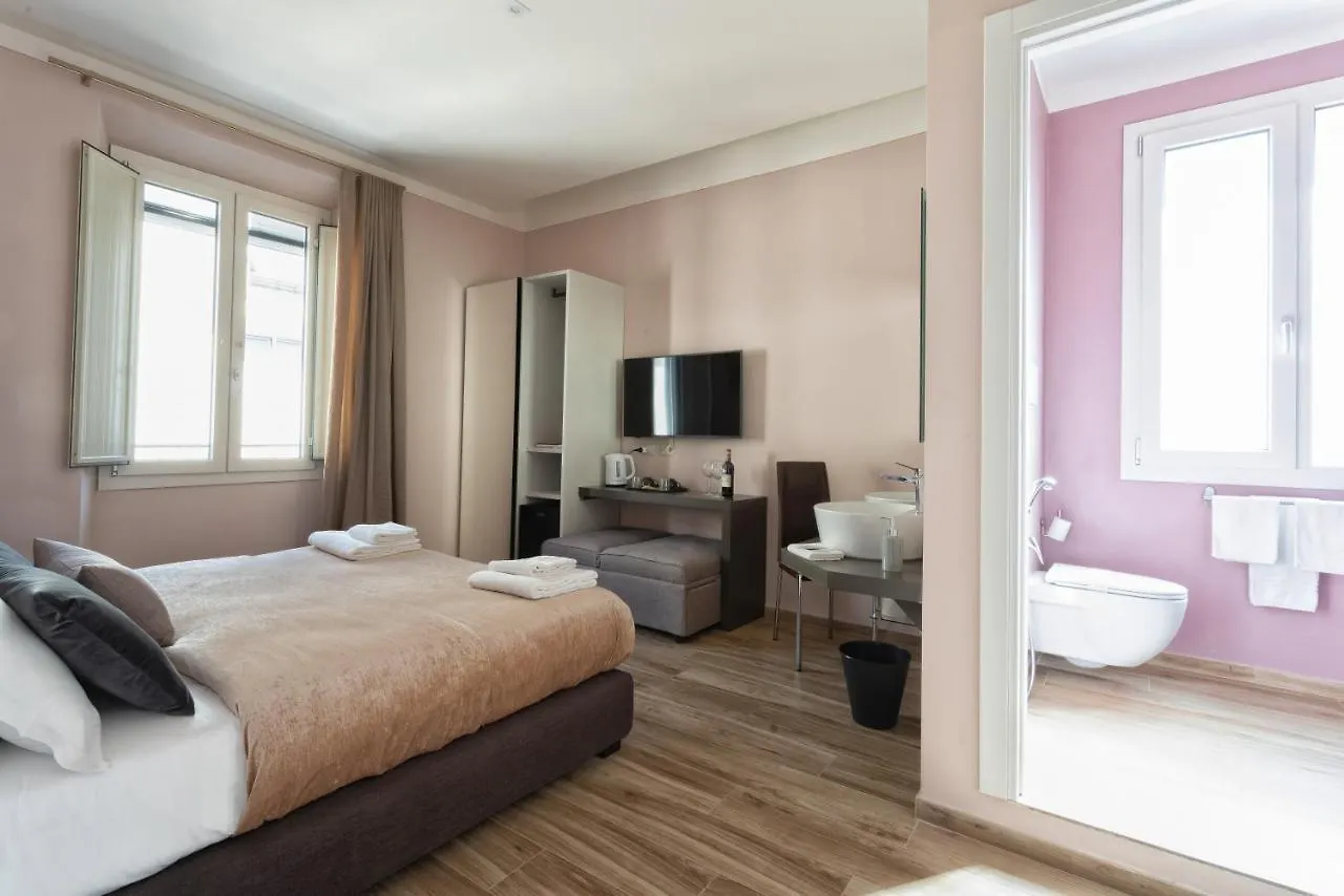 Gogo' Petit Hotel Floransa İtalya